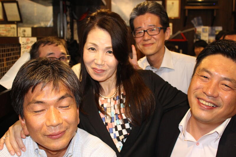 2016年 総会懇親会2次会 57年卒幹事