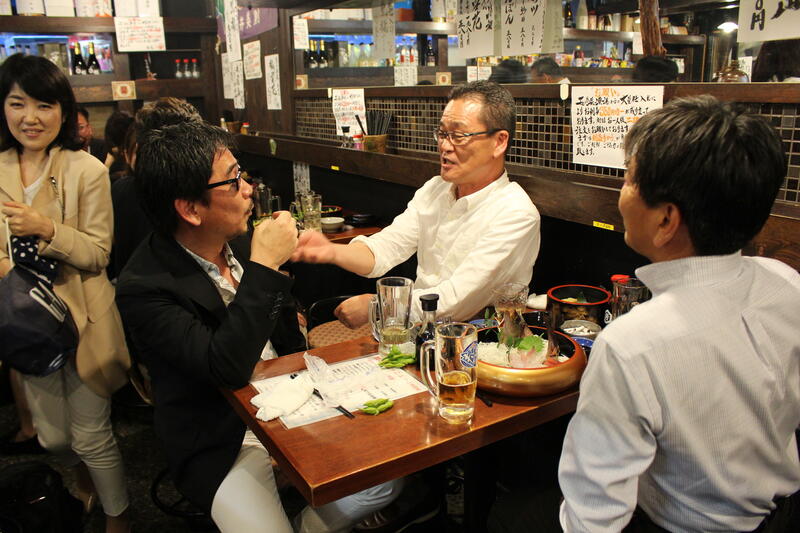 2016年 総会懇親会2次会 57年卒幹事